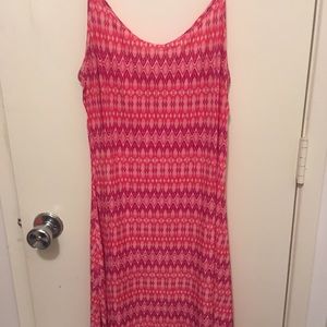 Pink light weight dress. Very thin Nd soft .